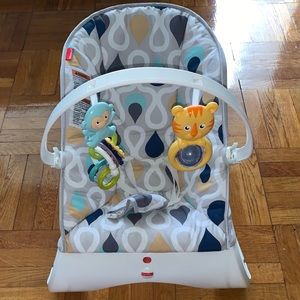 Fisher Price Comfort Curve  Bouncer